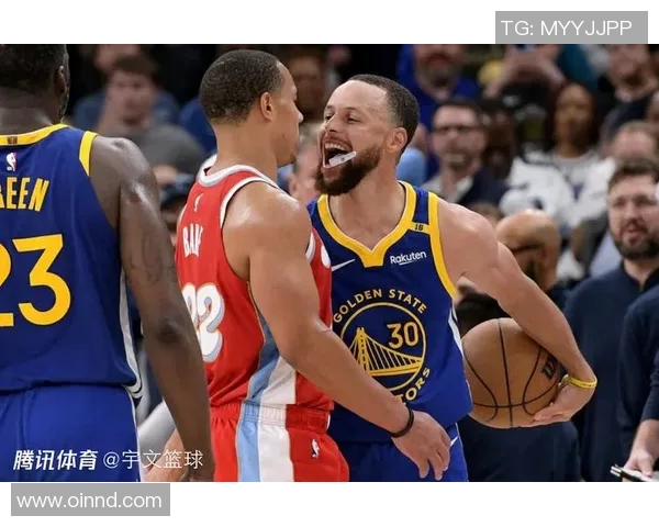 勇士客场力克魔术，保持不败纪录：霸气与智慧的完美演绎